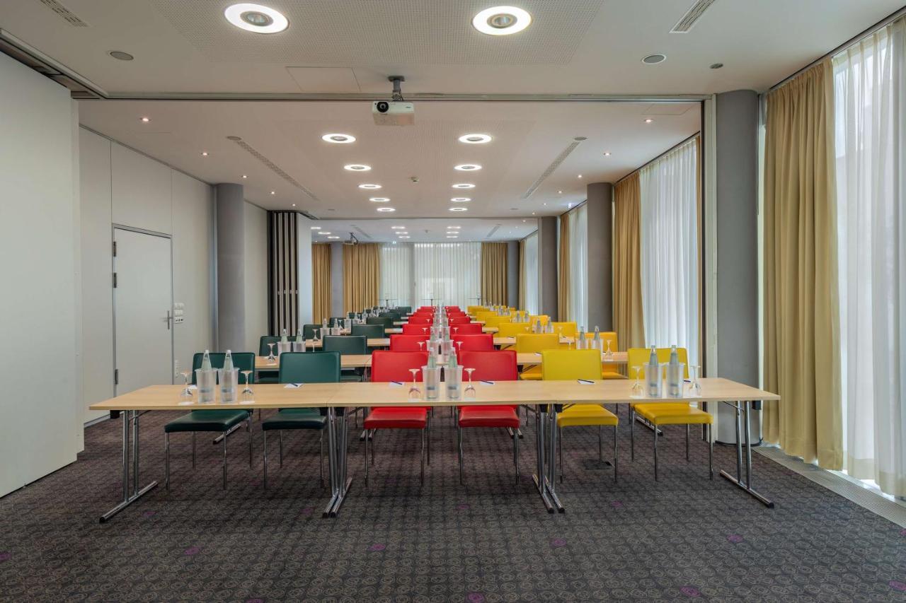 Doubletree By Hilton Frankfurt Niederrad Ξενοδοχείο Φραγκφούρτη Εξωτερικό φωτογραφία